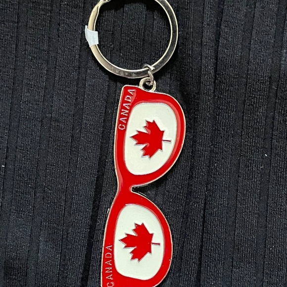 Canada Themed Purse Charms/Keychains - Picture 2 of 6